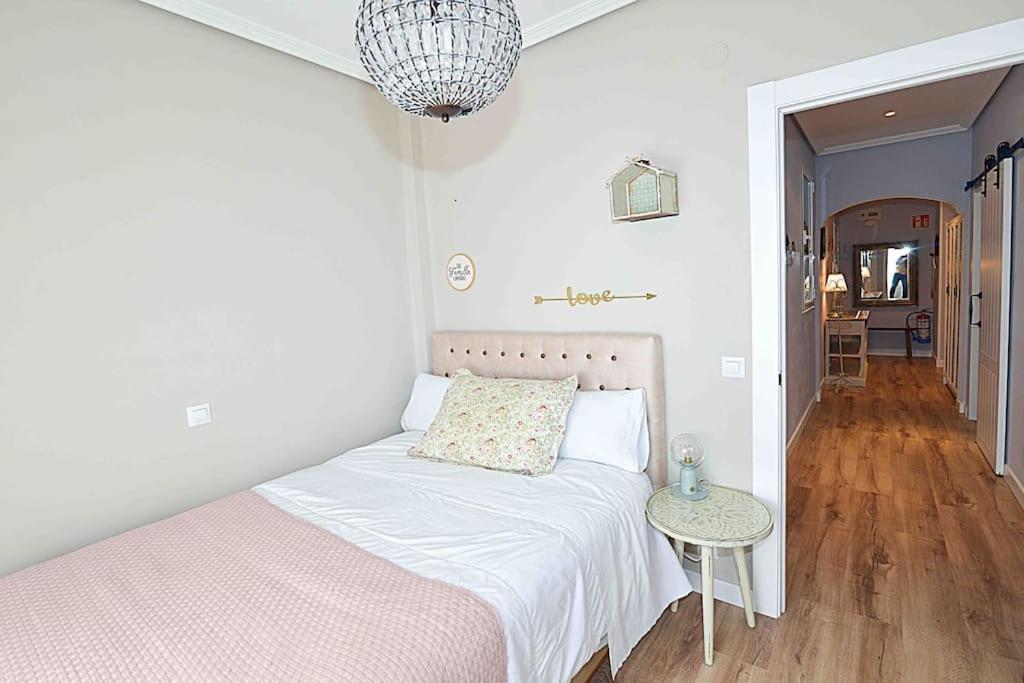 Apartamento Con Encanto "Las Raices" Santander Eksteriør billede